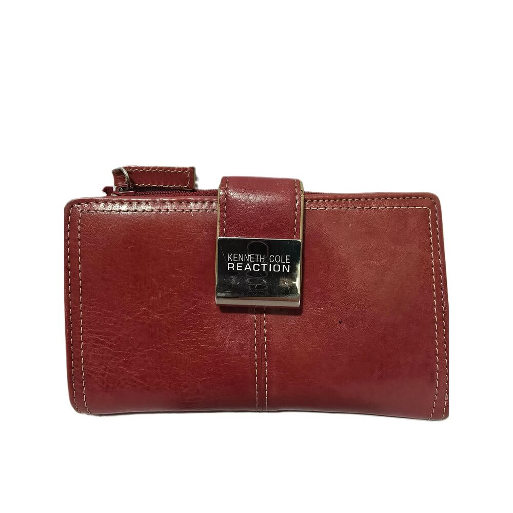 Kenneth Cole Reaction Wallet Womens Red Leather Clutch Metal Classic